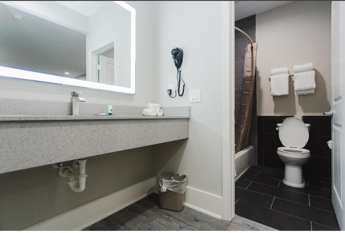 Palace Inn Conroe Ngoại thất bức ảnh