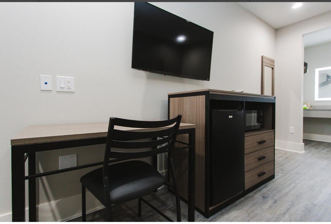 Palace Inn Conroe Ngoại thất bức ảnh